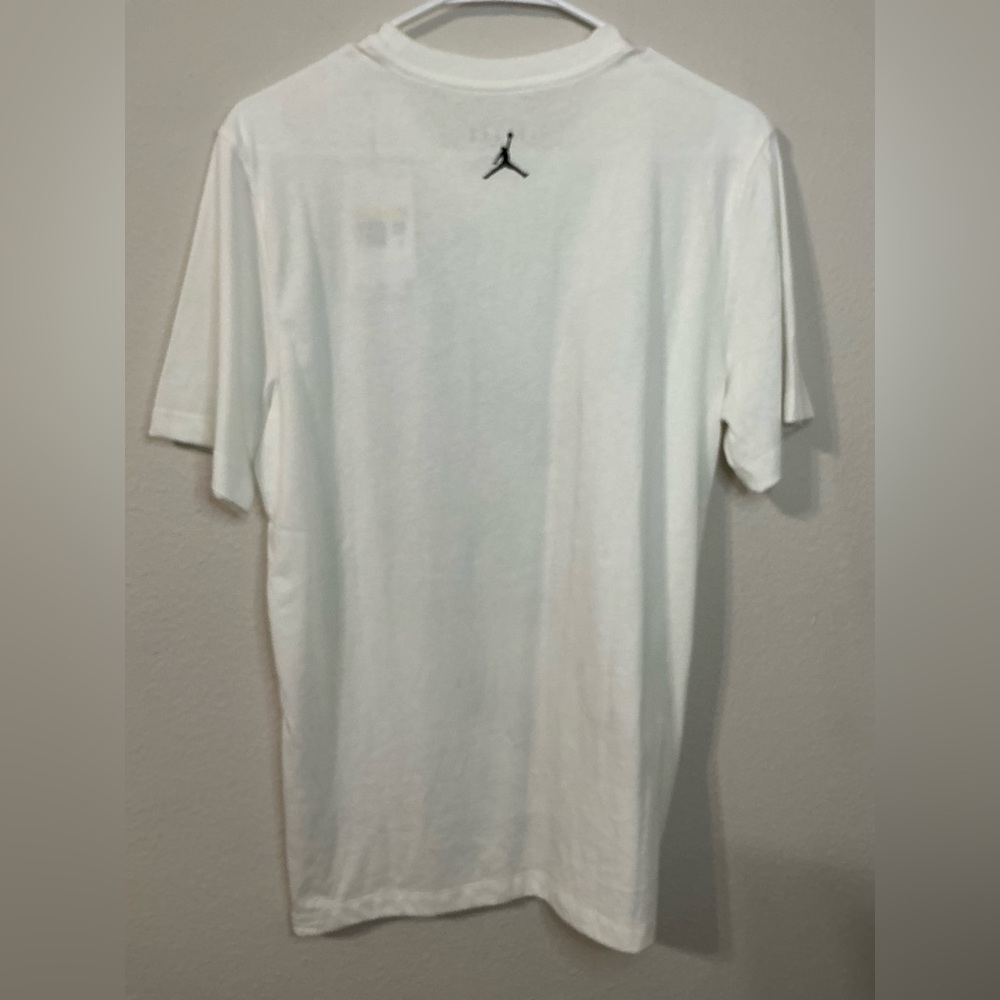 Nike Air Jordan Men's Active MJ Dot Graphic Short Sleeve T-Shirt Size Small - Picture 7 of 11
